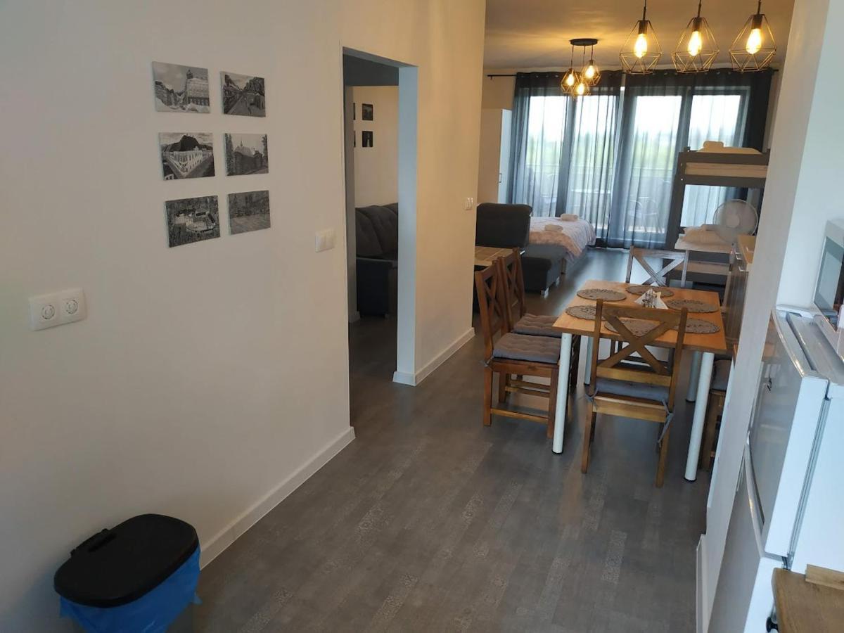 Apartman One To One Štúrovo Exteriér fotografie